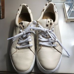 KAANAS Tan Star Sneaker